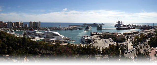 Puerto de Málaga   panorámica cruceros